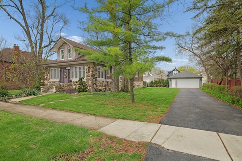 Tiny photo for 4136 Raymond Avenue, Brookfield, IL 60513 (MLS # 12593477)