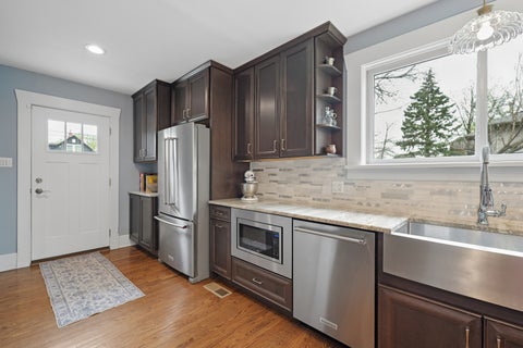 Tiny photo for 4136 Raymond Avenue, Brookfield, IL 60513 (MLS # 12593477)