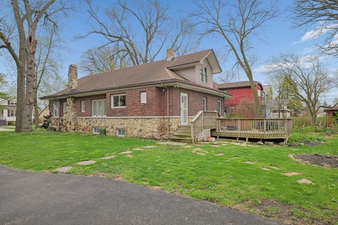 Tiny photo for 4136 Raymond Avenue, Brookfield, IL 60513 (MLS # 12593477)