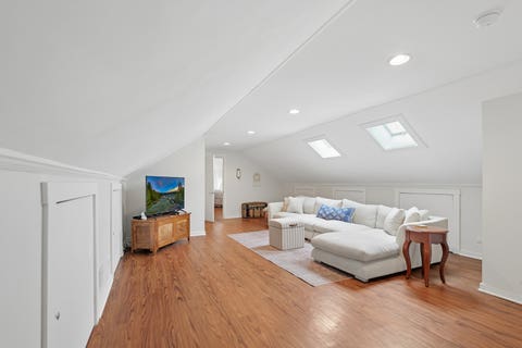 Tiny photo for 4136 Raymond Avenue, Brookfield, IL 60513 (MLS # 12593477)