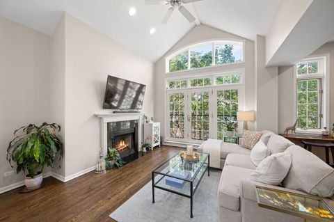 Tiny photo for 913 W ALTGELD Street #4W, Chicago, IL 60614 (MLS # 12444858)