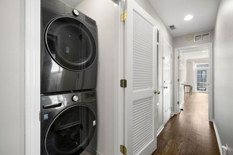 Tiny photo for 913 W ALTGELD Street #4W, Chicago, IL 60614 (MLS # 12444858)