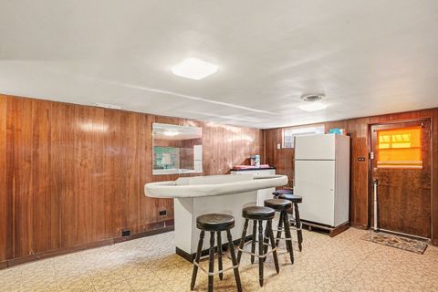 Tiny photo for 5501 W 102nd Street, Oak Lawn, IL 60453 (MLS # 12556198)