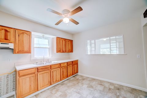 Tiny photo for 525 E Hickory Street, Watseka, IL 60970 (MLS # 12404254)