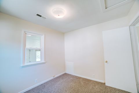 Tiny photo for 525 E Hickory Street, Watseka, IL 60970 (MLS # 12404254)