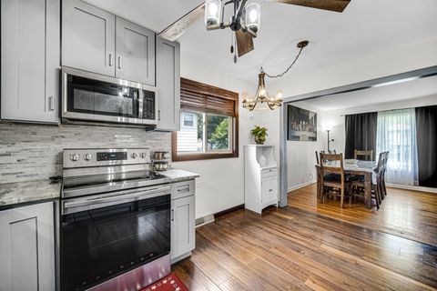 Tiny photo for 530 N 3rd Avenue, Villa Park, IL 60181 (MLS # 12672232)