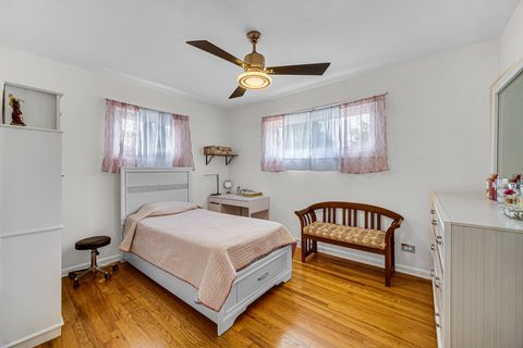 Tiny photo for 530 N 3rd Avenue, Villa Park, IL 60181 (MLS # 12672232)