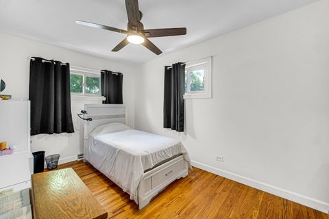 Tiny photo for 530 N 3rd Avenue, Villa Park, IL 60181 (MLS # 12672232)