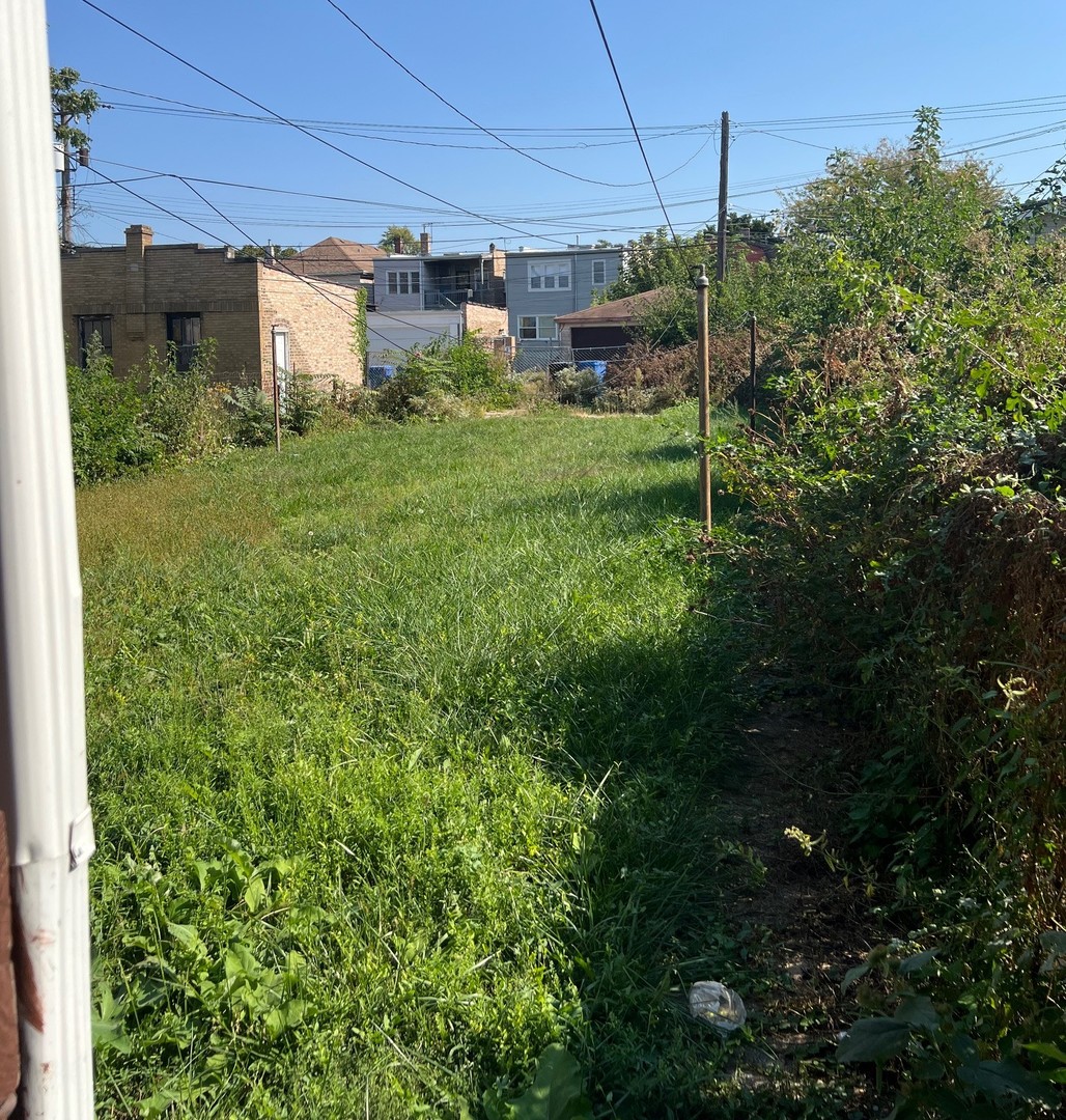 7731 S Laflin Street