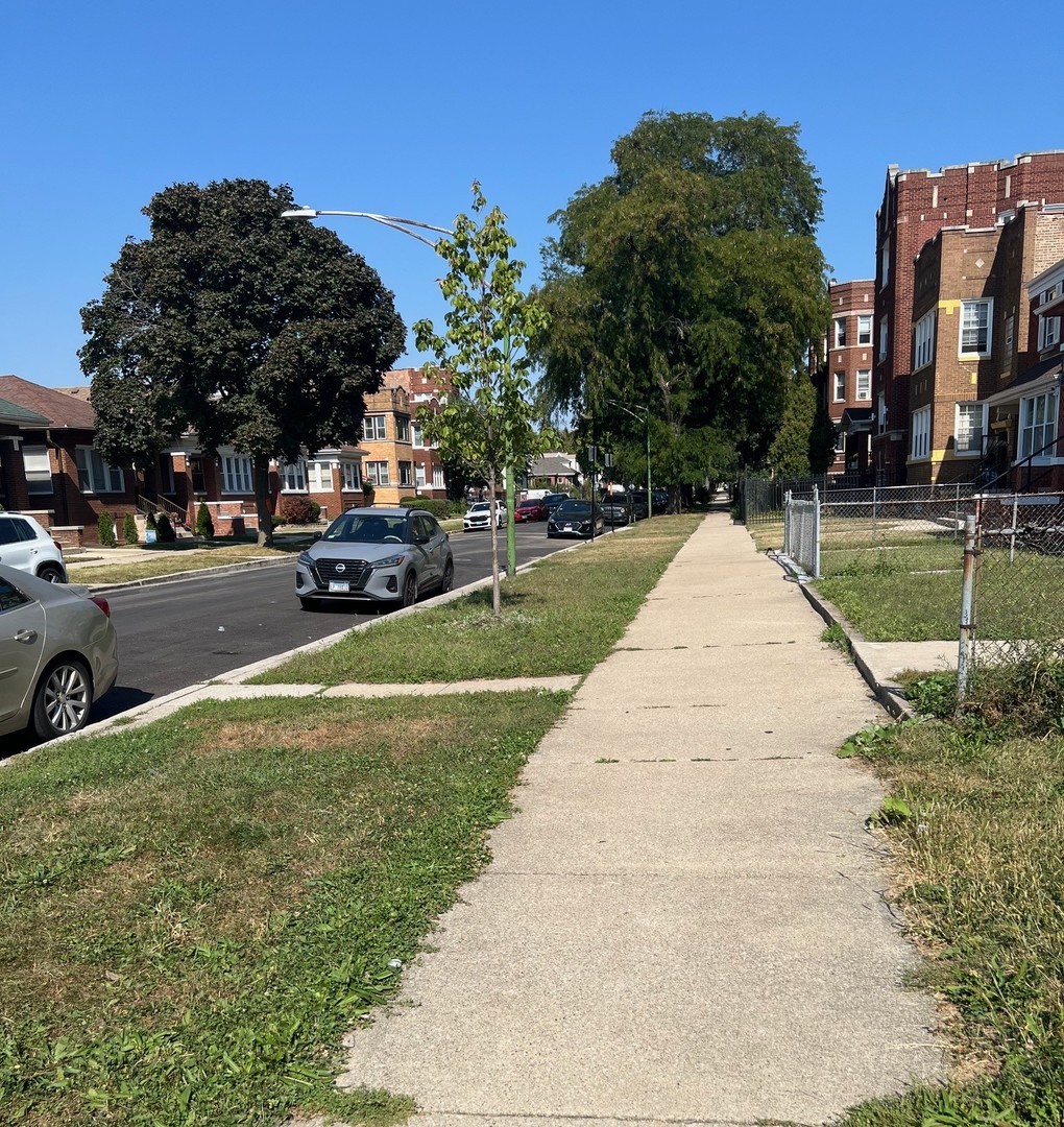 7731 S Laflin Street