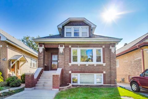 Photo of 2811 Wisconsin Avenue, Berwyn, IL 60402 (MLS # 12462001)