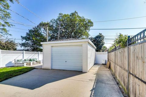 Tiny photo for 2811 Wisconsin Avenue, Berwyn, IL 60402 (MLS # 12462001)