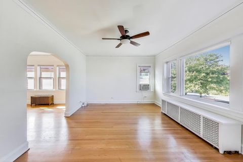 Tiny photo for 2811 Wisconsin Avenue, Berwyn, IL 60402 (MLS # 12462001)