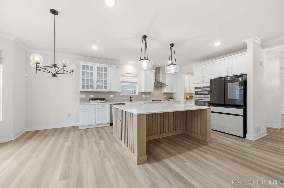 12513 S Willowgate Lane