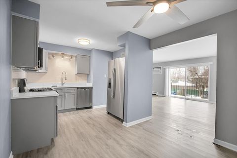 Tiny photo for 10310 Ridgeland Avenue #208, Chicago Ridge, IL 60415 (MLS # 12562541)