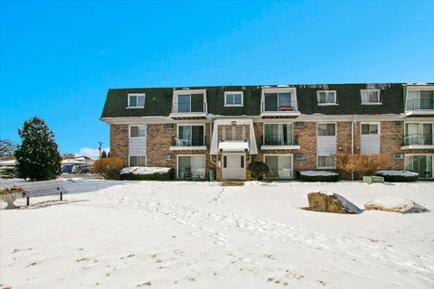 Tiny photo for 10310 Ridgeland Avenue #208, Chicago Ridge, IL 60415 (MLS # 12562541)