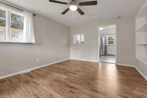 Tiny photo for 11609 Main Street, Huntley, IL 60142 (MLS # 12450709)