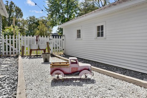 Tiny photo for 11609 Main Street, Huntley, IL 60142 (MLS # 12450709)