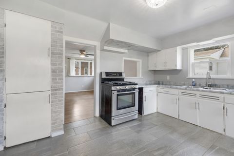 Tiny photo for 11609 Main Street, Huntley, IL 60142 (MLS # 12450709)