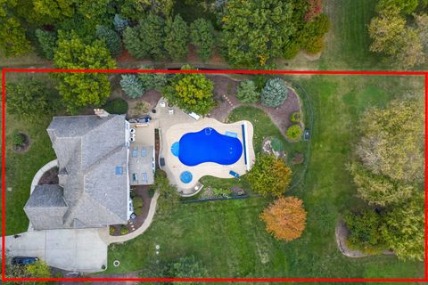 Tiny photo for 35080 N Oak Knoll Circle, Gurnee, IL 60031 (MLS # 12625123)