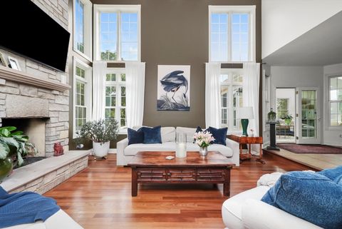 Tiny photo for 35080 N Oak Knoll Circle, Gurnee, IL 60031 (MLS # 12625123)