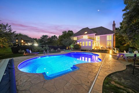 Tiny photo for 35080 N Oak Knoll Circle, Gurnee, IL 60031 (MLS # 12625123)