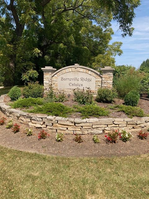 Photo of 3724 Tamarack Circle, Crystal Lake, IL 60012 (MLS # 12458591)