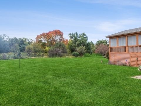 Tiny photo for 3724 Tamarack Circle, Crystal Lake, IL 60012 (MLS # 12458591)