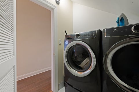 Tiny photo for 1454 N Wieland Street, Chicago, IL 60610 (MLS # 12741980)