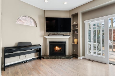 Tiny photo for 1454 N Wieland Street, Chicago, IL 60610 (MLS # 12741980)