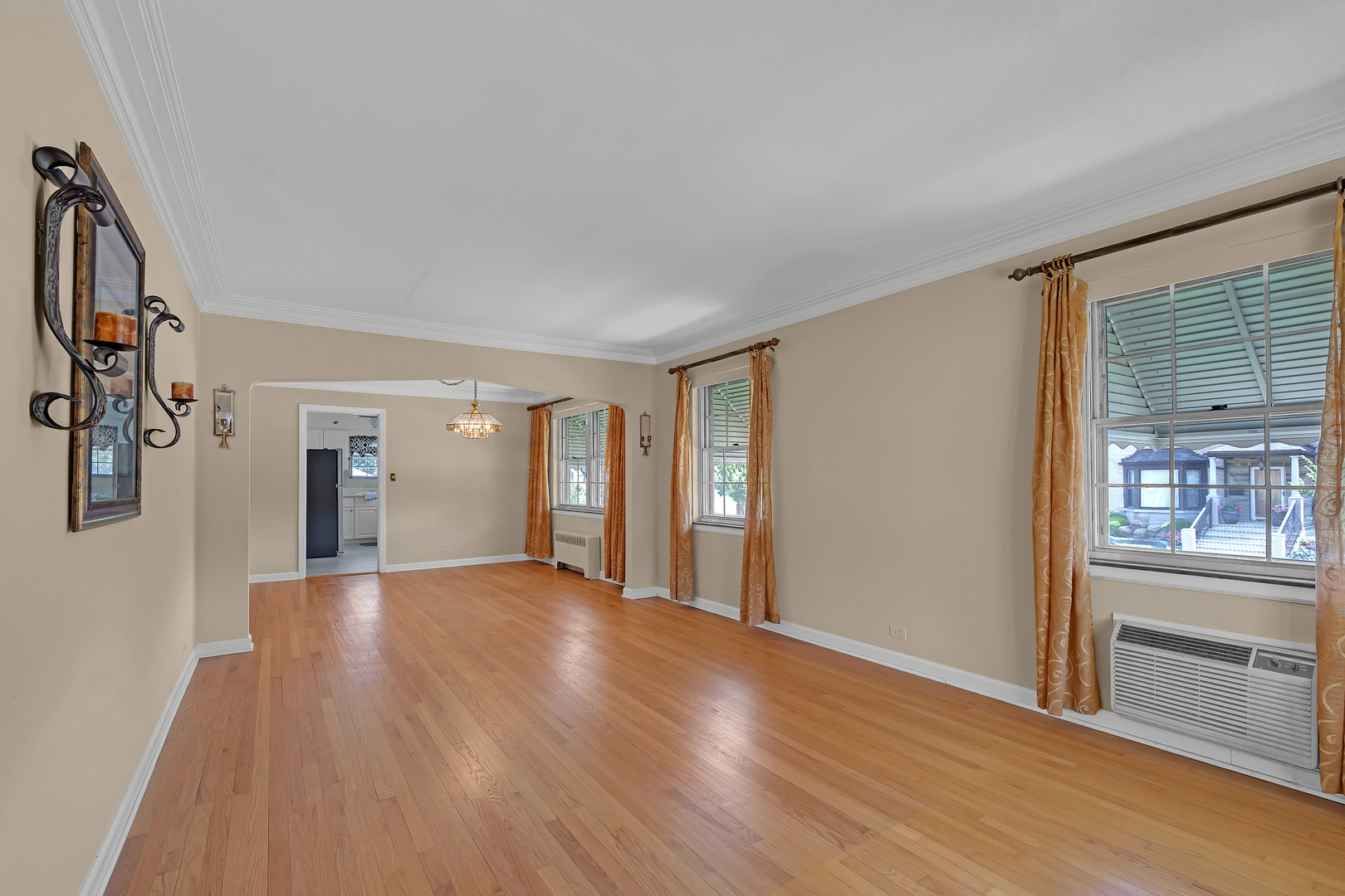 2001 N 73rd Court