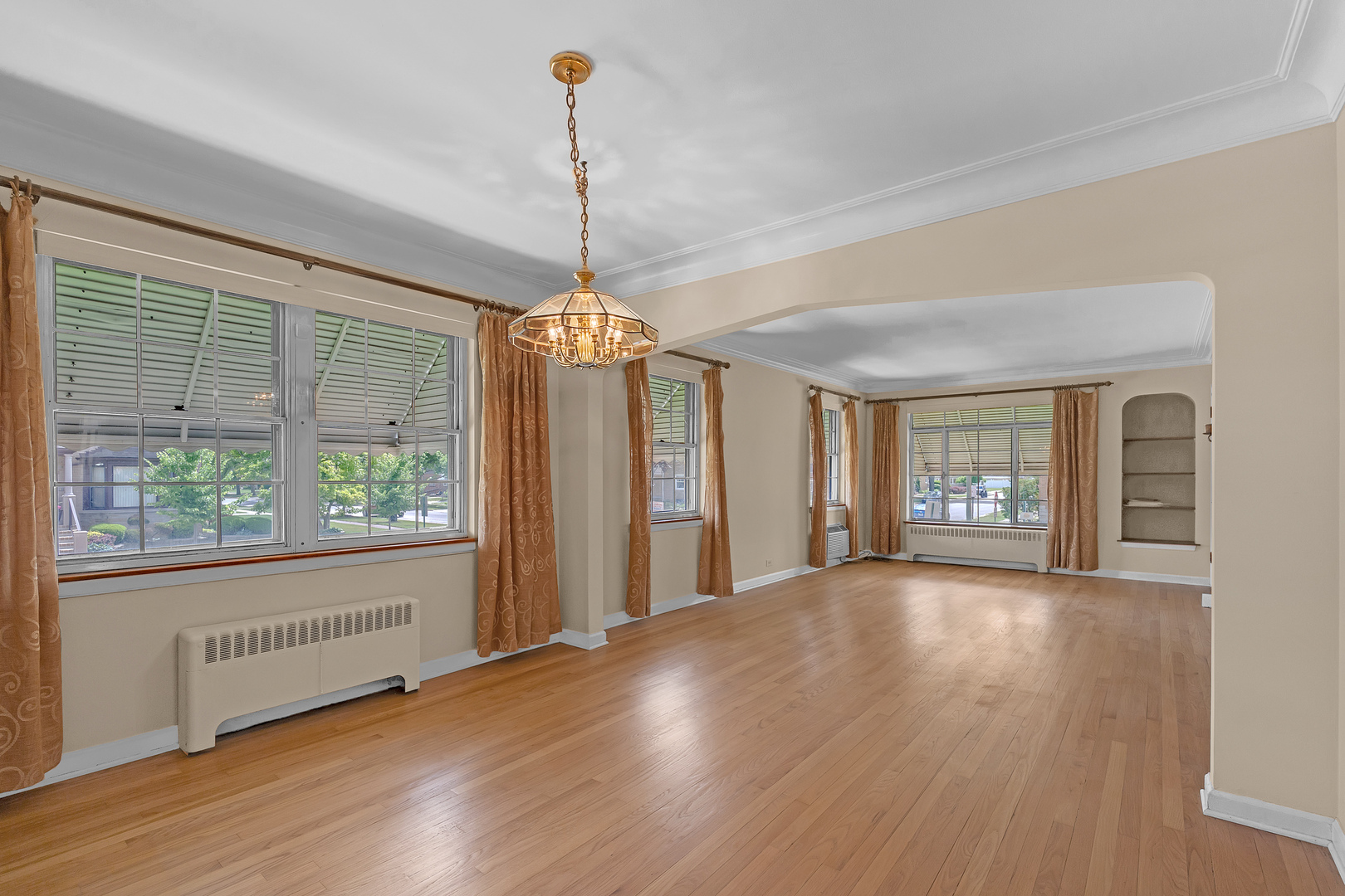 2001 N 73rd Court