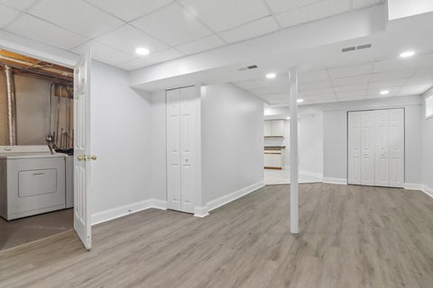 Tiny photo for 552 Delmar Court, Elk Grove Village, IL 60007 (MLS # 12769562)
