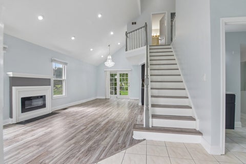 Tiny photo for 552 Delmar Court, Elk Grove Village, IL 60007 (MLS # 12769562)