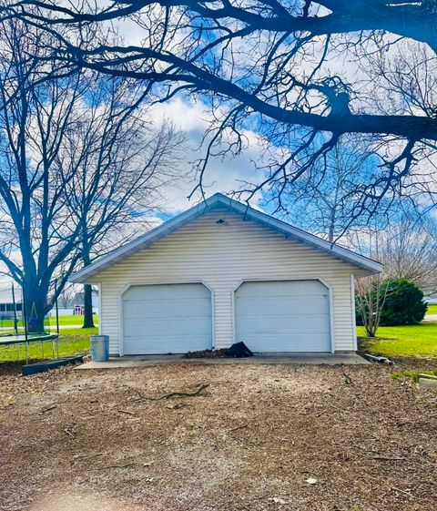 Tiny photo for 411 E Hamilton Street, Odell, IL 60460 (MLS # 12605077)