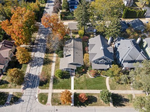 A home in Glen Ellyn