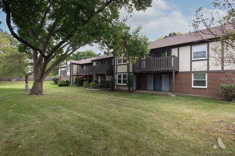 Tiny photo for 4780 CALVERT Drive #A2, Rolling Meadows, IL 60008 (MLS # 12728234)
