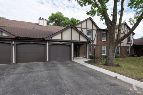 Photo of 4780 CALVERT Drive #A2, Rolling Meadows, IL 60008 (MLS # 12728234)