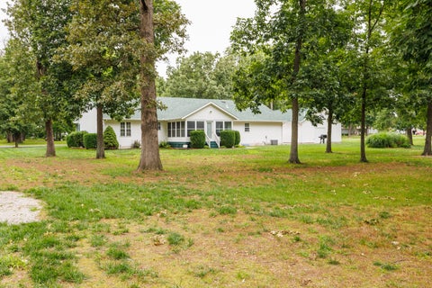 Tiny photo for 3608 Andrews Court, Salem, IL 62881 (MLS # 12685272)