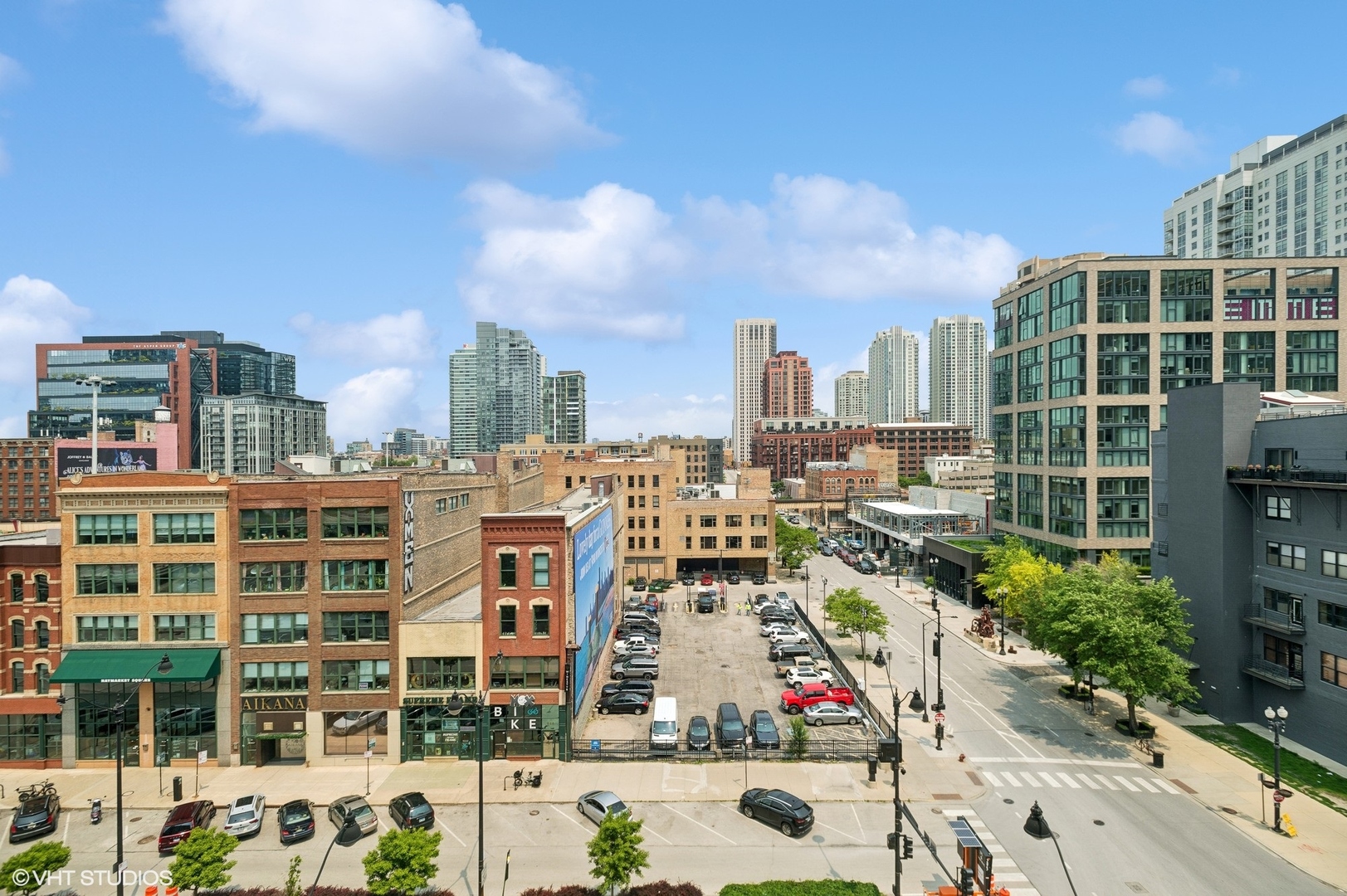 659 W Randolph Street 702