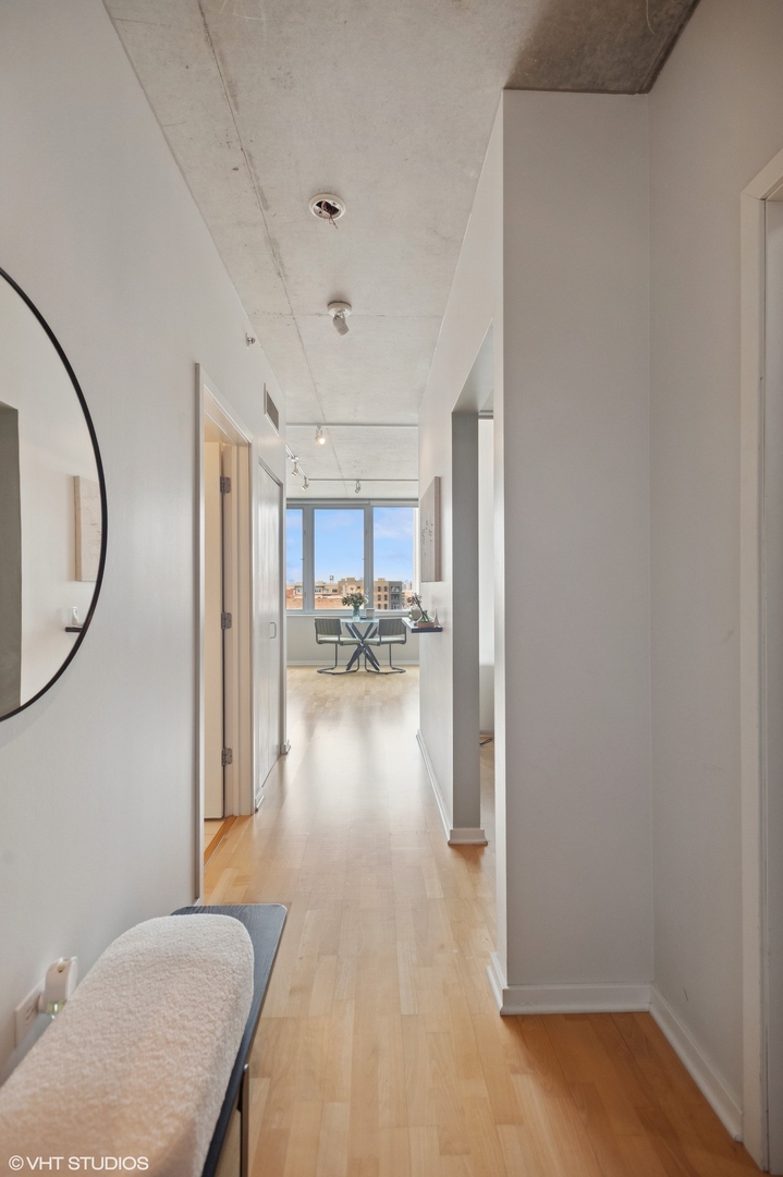 659 W Randolph Street 702