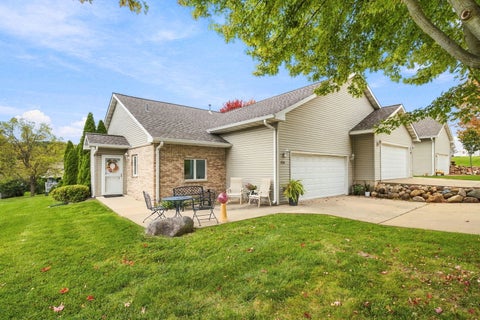 Photo of 2518 Reynolds Manor Drive #1, Ottawa, IL 61350 (MLS # 12783866)