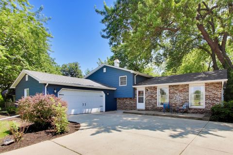 Photo of 24143 W 103rd Street, Naperville, IL 60564 (MLS # 12696413)