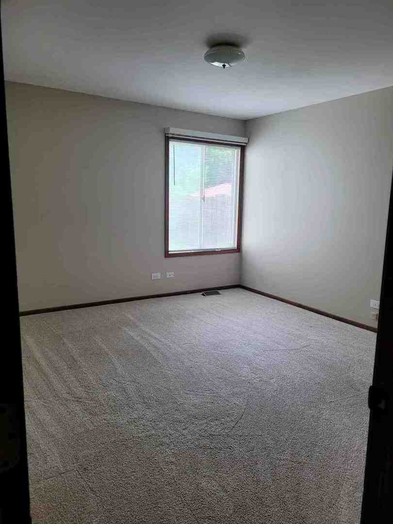 2S601 Cynthia Court