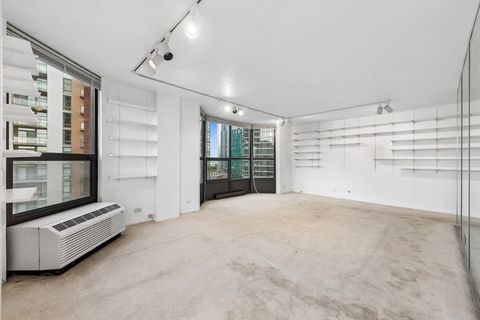 Tiny photo for 899 S Plymouth Court #1609, Chicago, IL 60605 (MLS # 12676667)