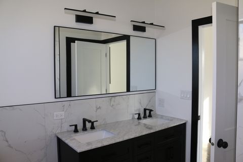 Tiny photo for 1702 N 40th Avenue, Stone Park, IL 60165 (MLS # 12556874)