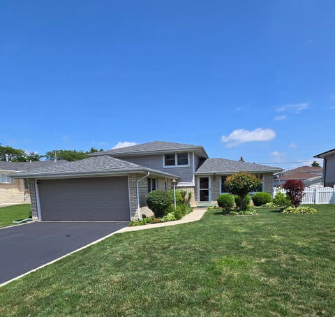 Tiny photo for 7836 W 81st Street, Bridgeview, IL 60455 (MLS # 12698401)