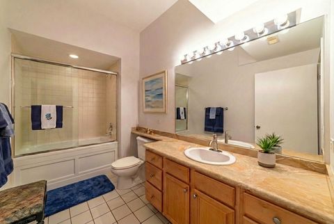 Tiny photo for 165 N Canal Street #916, Chicago, IL 60606 (MLS # 12552907)