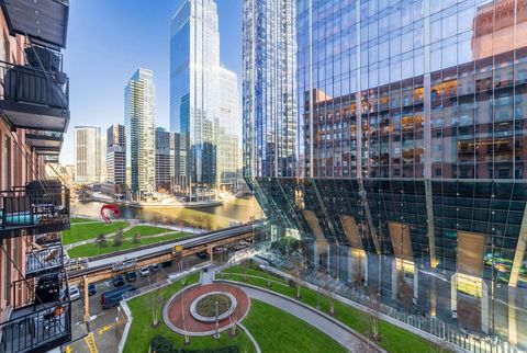 Tiny photo for 165 N Canal Street #916, Chicago, IL 60606 (MLS # 12552907)