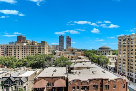 Tiny photo for 2800 N Pine Grove Avenue #8A, Chicago, IL 60657 (MLS # 12486824)